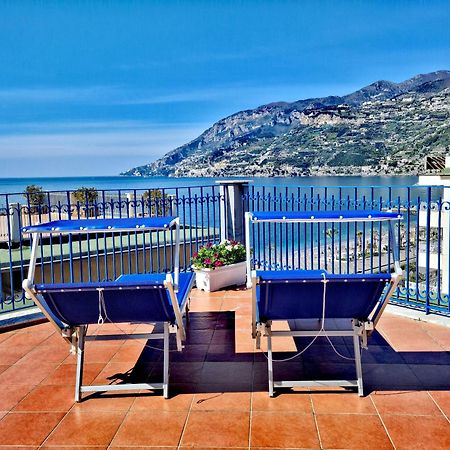A Terrace On The Sea Apartment Майори Екстериор снимка